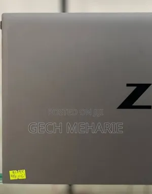 New Laptop HP ZBook Firefly G8 16GB Intel Core I7 SSD 512GB