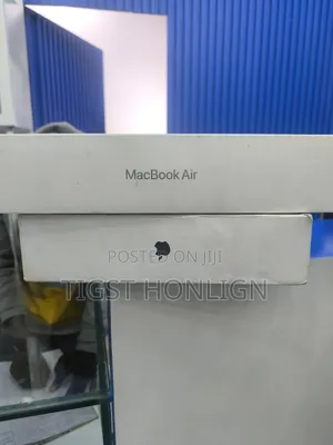 New Laptop Apple MacBook Air 16GB Apple M4 SSD 512GB