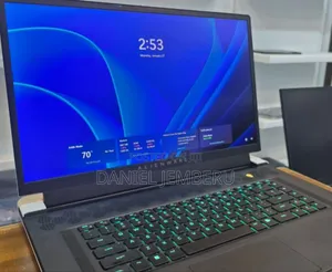 New Laptop Alienware M17x R2 32GB Intel Core I7 SSD 1T