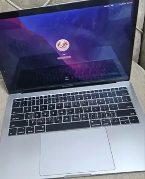 New Laptop Apple MacBook Pro 2017 16GB Intel Core I5 SSD 256GB