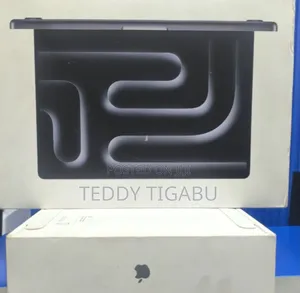 Photo - New Laptop Apple MacBook Pro 16GB Apple M4 SSD 512GB