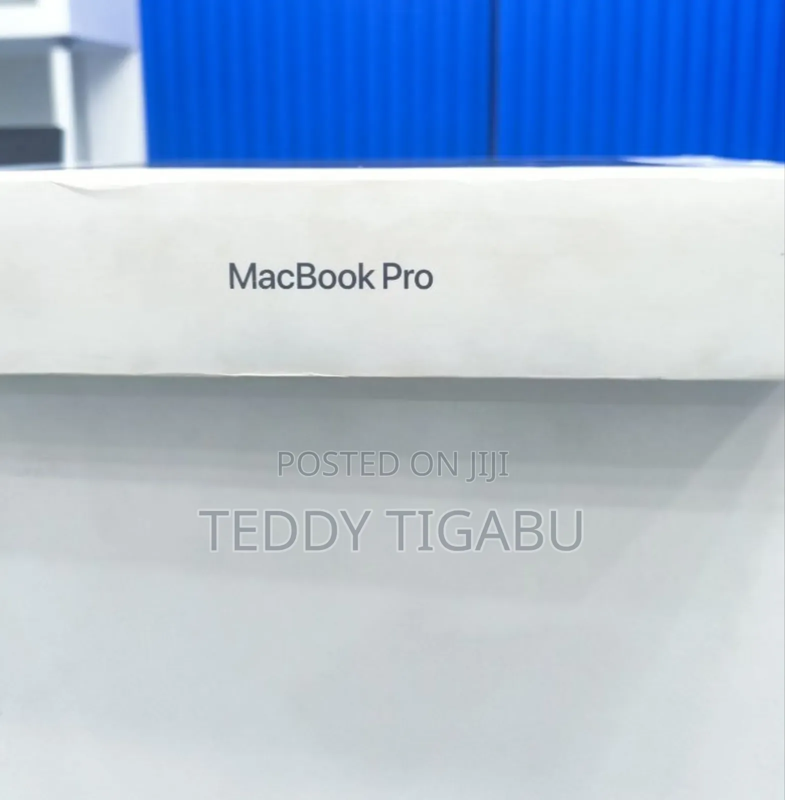 New Laptop Apple MacBook Pro 16GB Apple M4 SSD 512GB