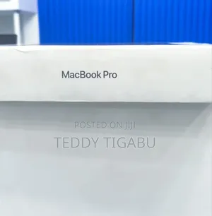 New Laptop Apple MacBook Pro 16GB Apple M4 SSD 512GB