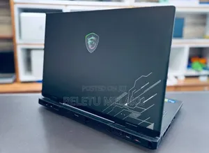 New Laptop MSI Crosshair 15 16GB Intel Core I7 SSD 1T