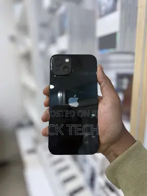 Photo - Apple iPhone 13 128 GB Black