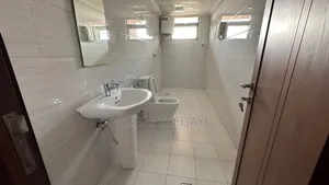 Furnished 3bdrm Apartment in Apartment, Yeka for rent