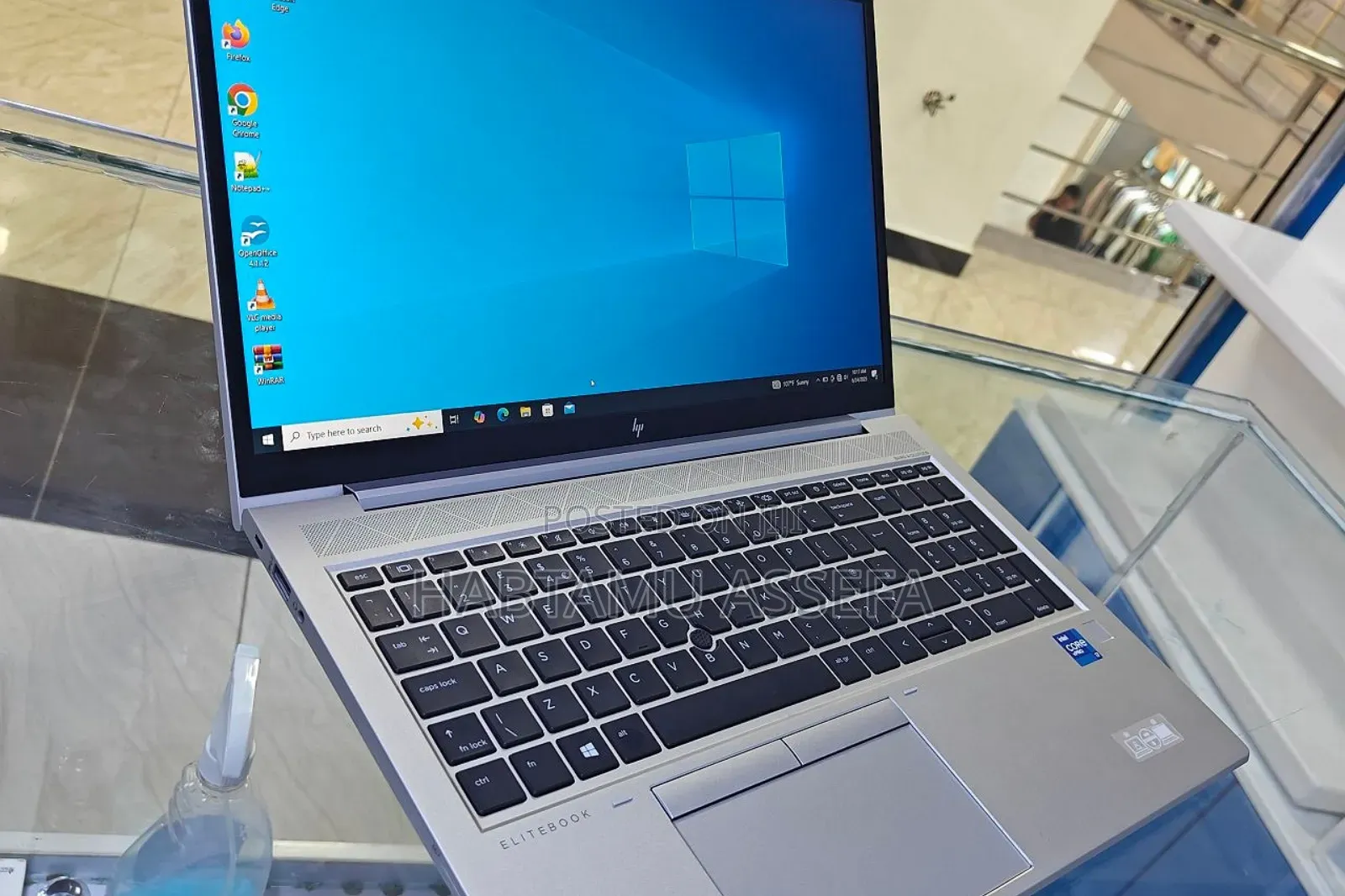 New Laptop HP EliteBook 1040 G8 16GB Intel Core I7 SSD 512GB