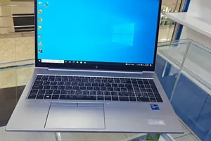 New Laptop HP EliteBook 1040 G8 16GB Intel Core I7 SSD 512GB