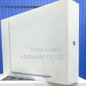 New Laptop Apple MacBook Pro M1 16GB Intel Core I9 SSD 512GB