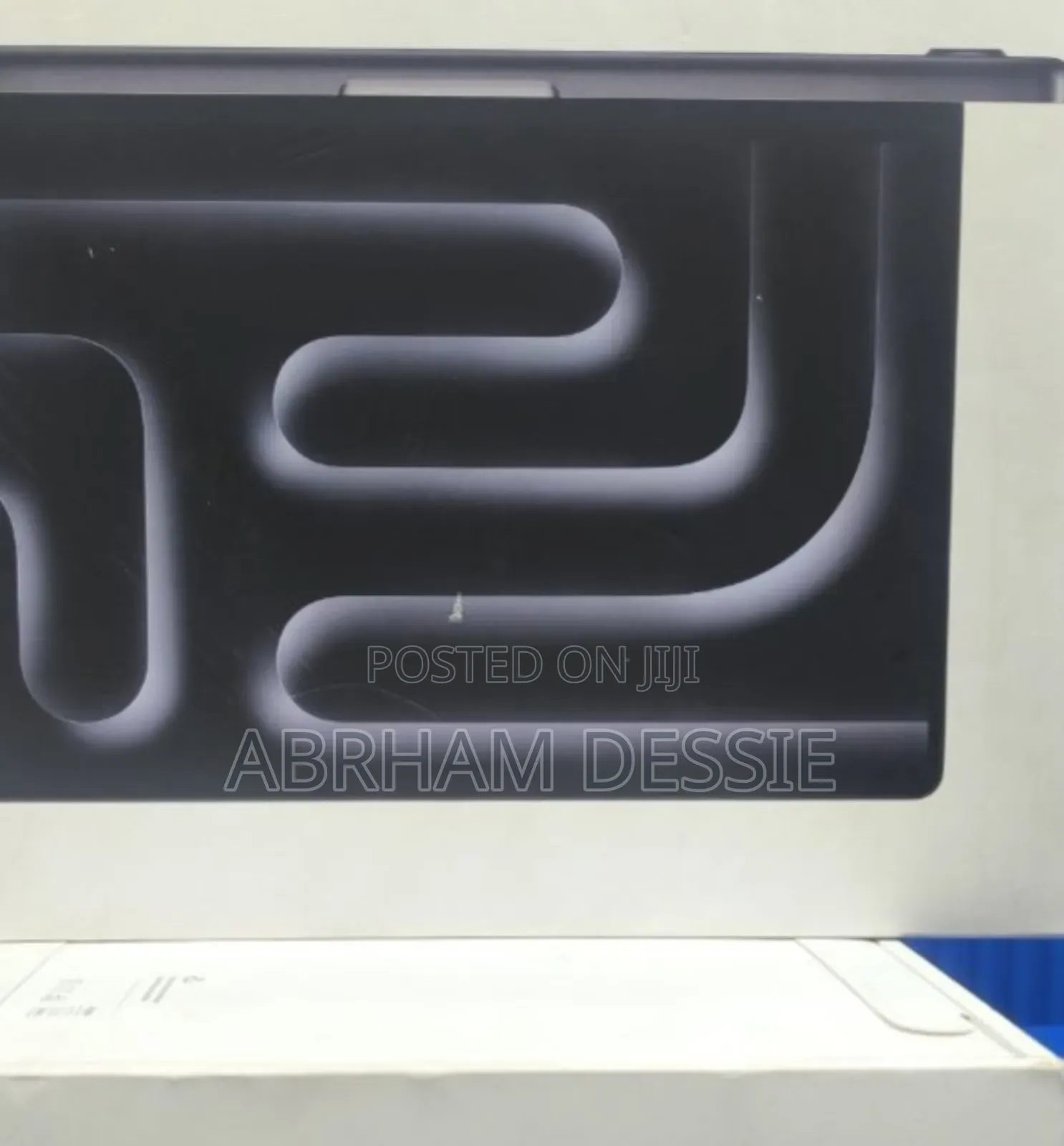 New Laptop Apple MacBook Pro M1 16GB Intel Core I9 SSD 512GB