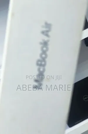 New Laptop Apple MacBook Air 2025 M4 13-Inch 16GB Apple M4 SSD 512GB