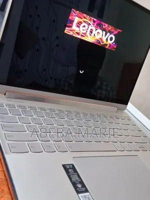 Photo - New Laptop Lenovo Yoga 9i 16GB Intel Core I7 SSD 512GB