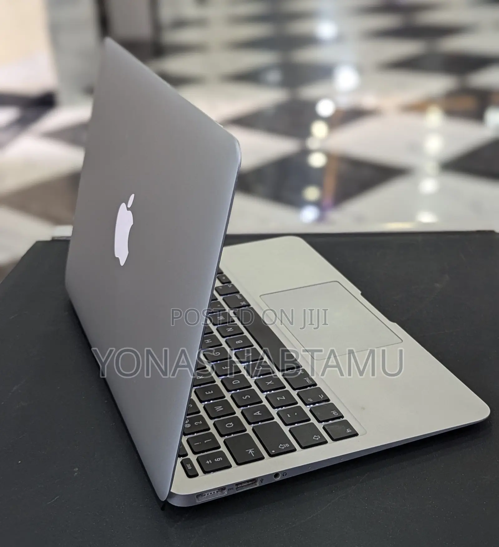 New Laptop Apple MacBook 4GB HDD+SSD 128GB