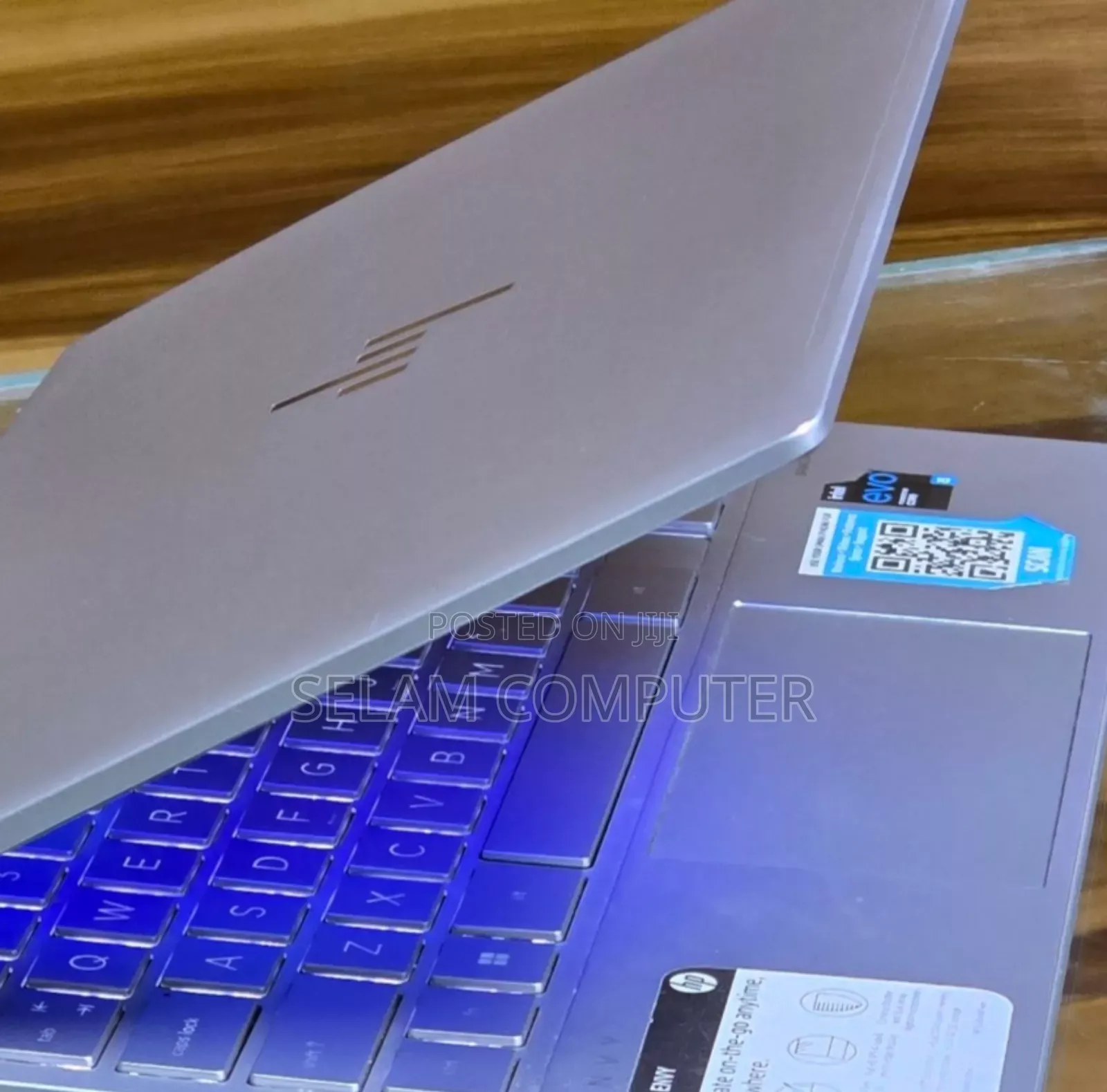 New Laptop HP Envy 15 8GB Intel Core I5 SSD 256GB