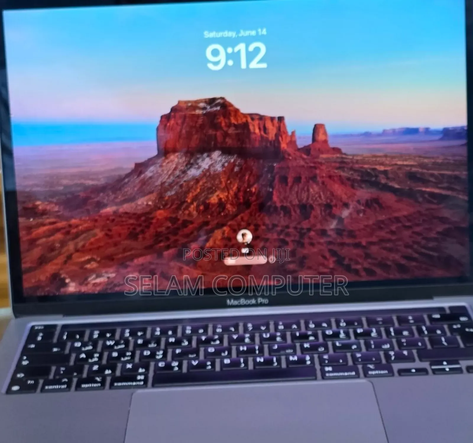 New Laptop Apple MacBook Pro 2022 M2 8GB Apple M2 SSD 256GB