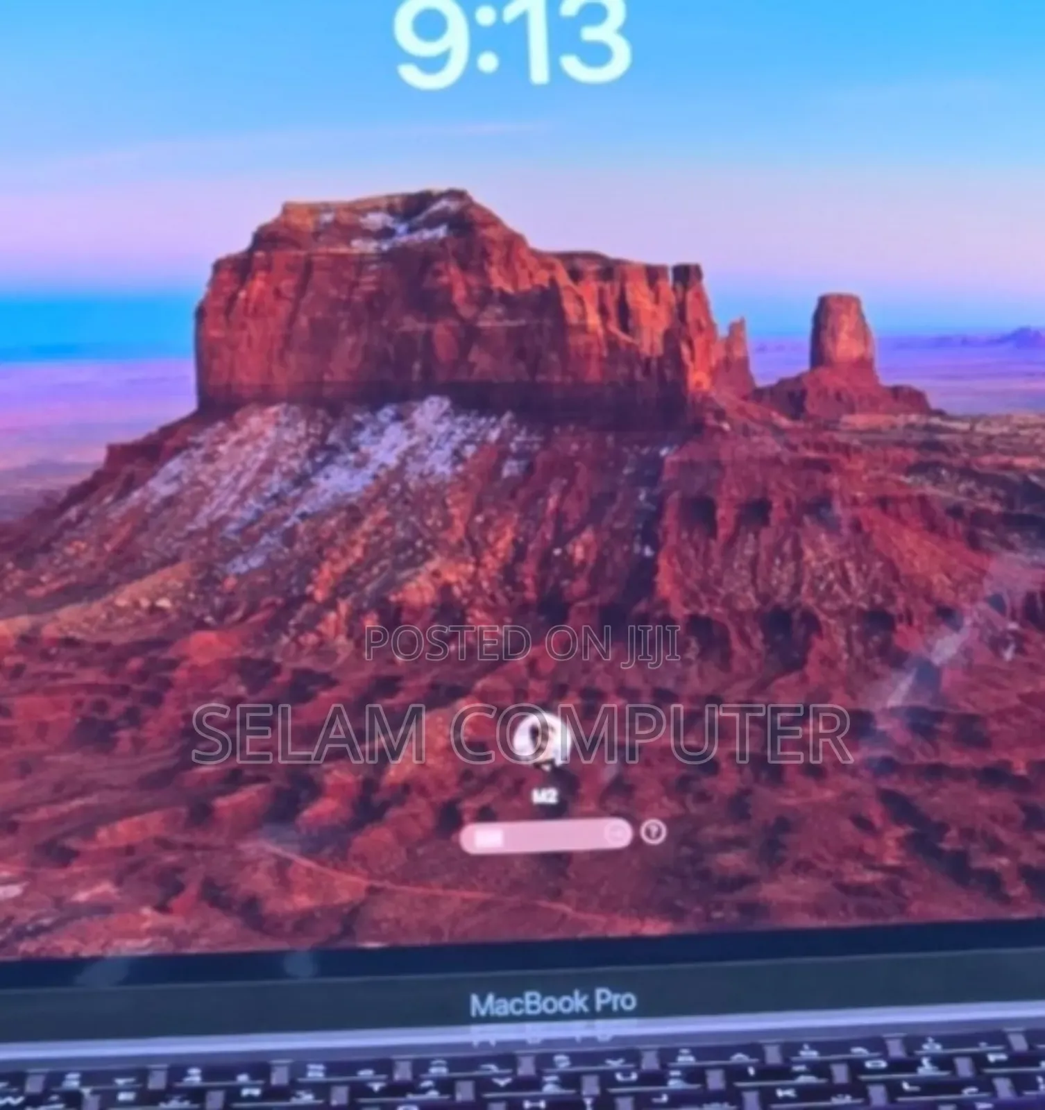 New Laptop Apple MacBook Pro 2022 M2 8GB Apple M2 SSD 256GB