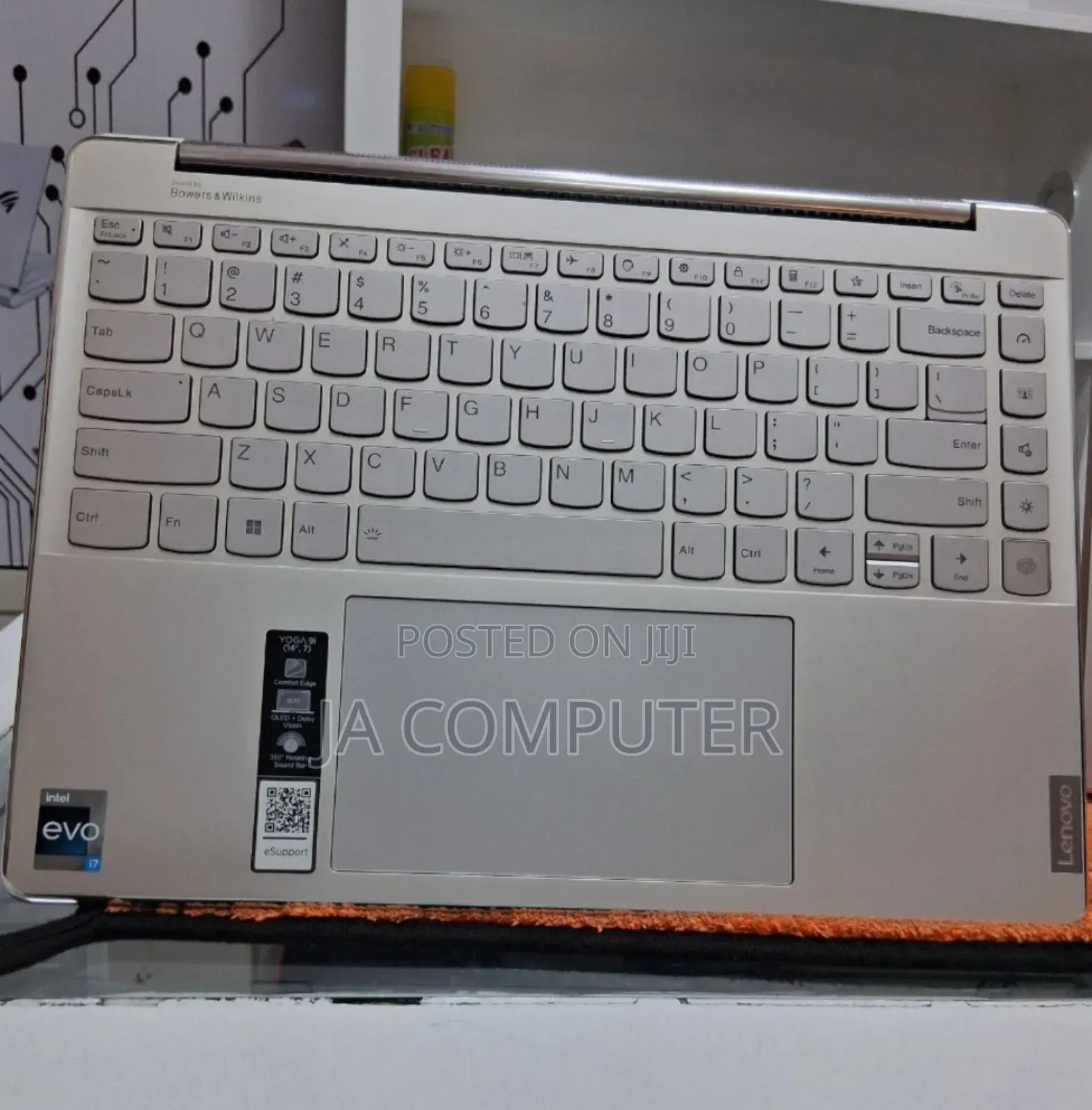 New Laptop Lenovo Yoga 9i 16GB Intel Core I7 SSD 512GB