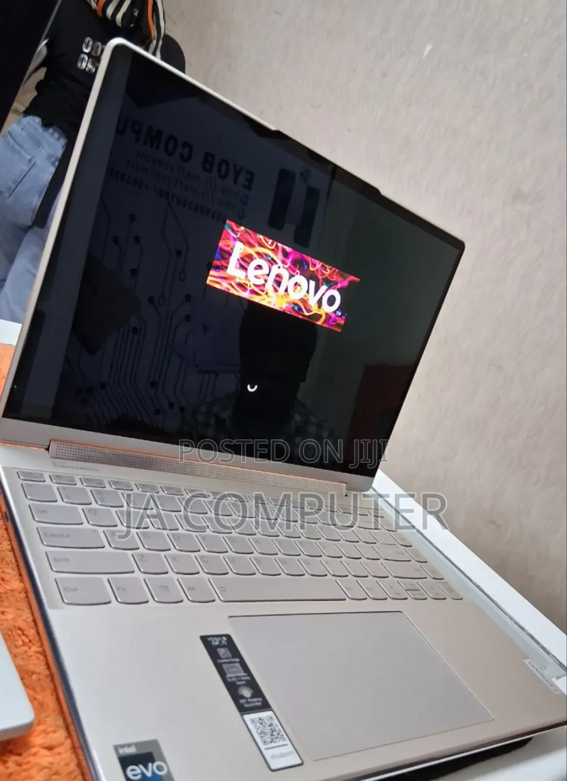 New Laptop Lenovo Yoga 9i 16GB Intel Core I7 SSD 512GB