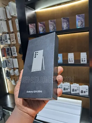 New Samsung Galaxy S24 Ultra 256 GB