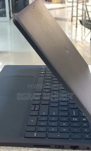 New Laptop Dell Vostro 3520 8GB Intel Core I5 SSD 1T