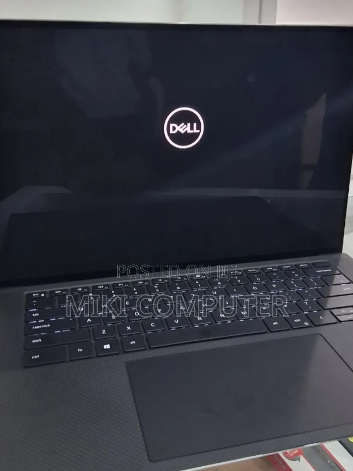 New Laptop Dell Precision 15 3520 16GB Intel Core I7 SSD 512GB