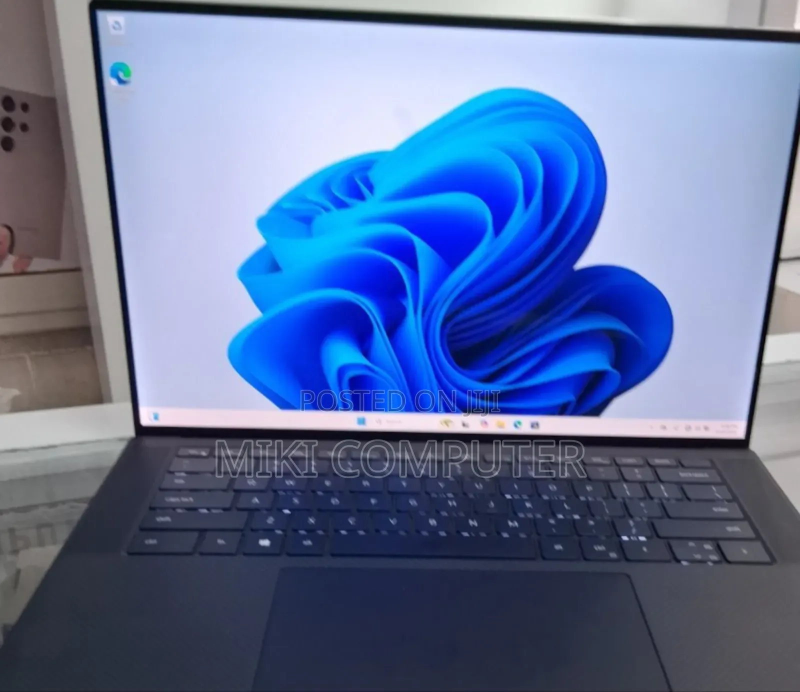 New Laptop Dell Precision 15 3520 16GB Intel Core I7 SSD 512GB