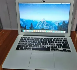 Photo - New Laptop Apple MacBook Air 2017 8GB Intel Core I5 SSD 128GB