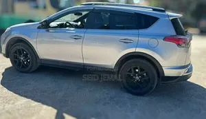 Toyota RAV4 2017 Silver