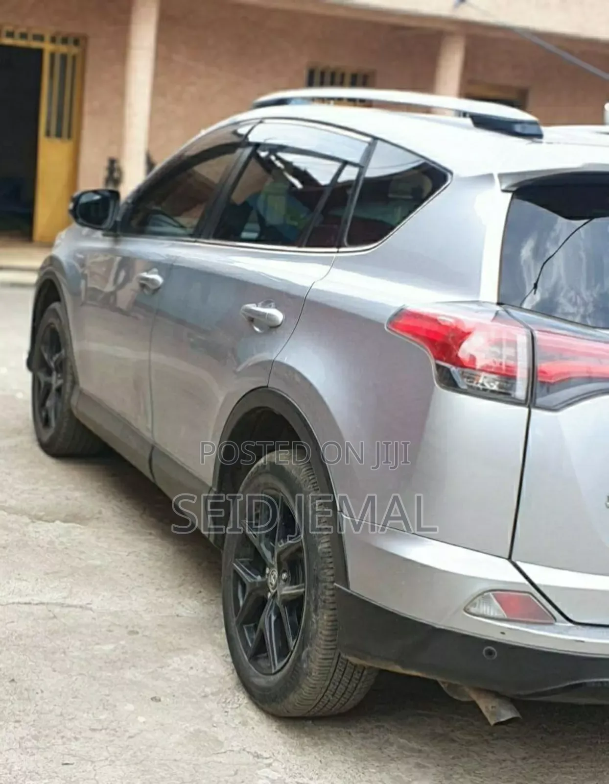 Toyota RAV4 2017 Silver