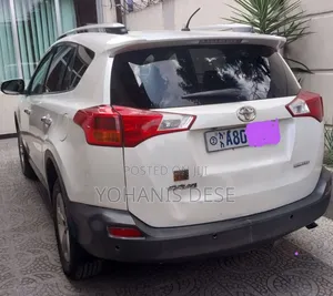 Toyota RAV4 2015 White