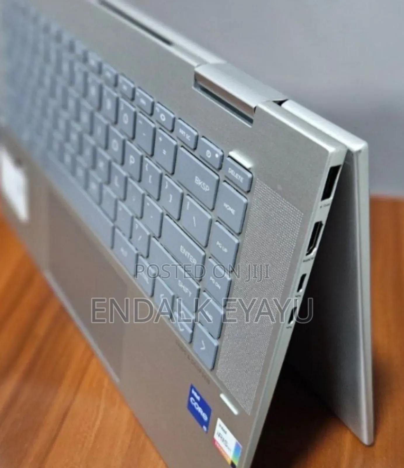 New Laptop HP Envy X360 8GB Intel Core I5 SSD 512GB