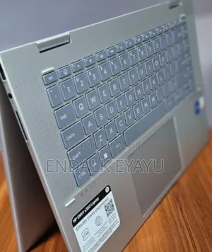 New Laptop HP Envy X360 8GB Intel Core I5 SSD 512GB