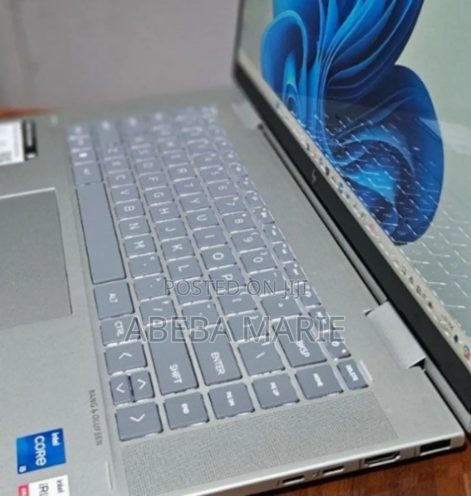 New Laptop HP Envy X360 8GB Intel Core I5 SSD 512GB