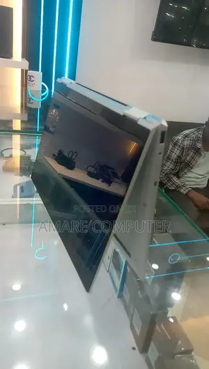 New Laptop HP EliteBook 1040 G8 16GB Intel Core I5 SSD 512GB