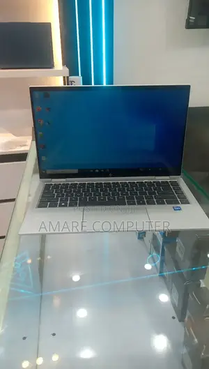 New Laptop HP EliteBook 1040 G8 16GB Intel Core I5 SSD 512GB