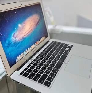 Photo - New Laptop Apple MacBook Air 2011 4GB Intel Core I5 SSD 128GB