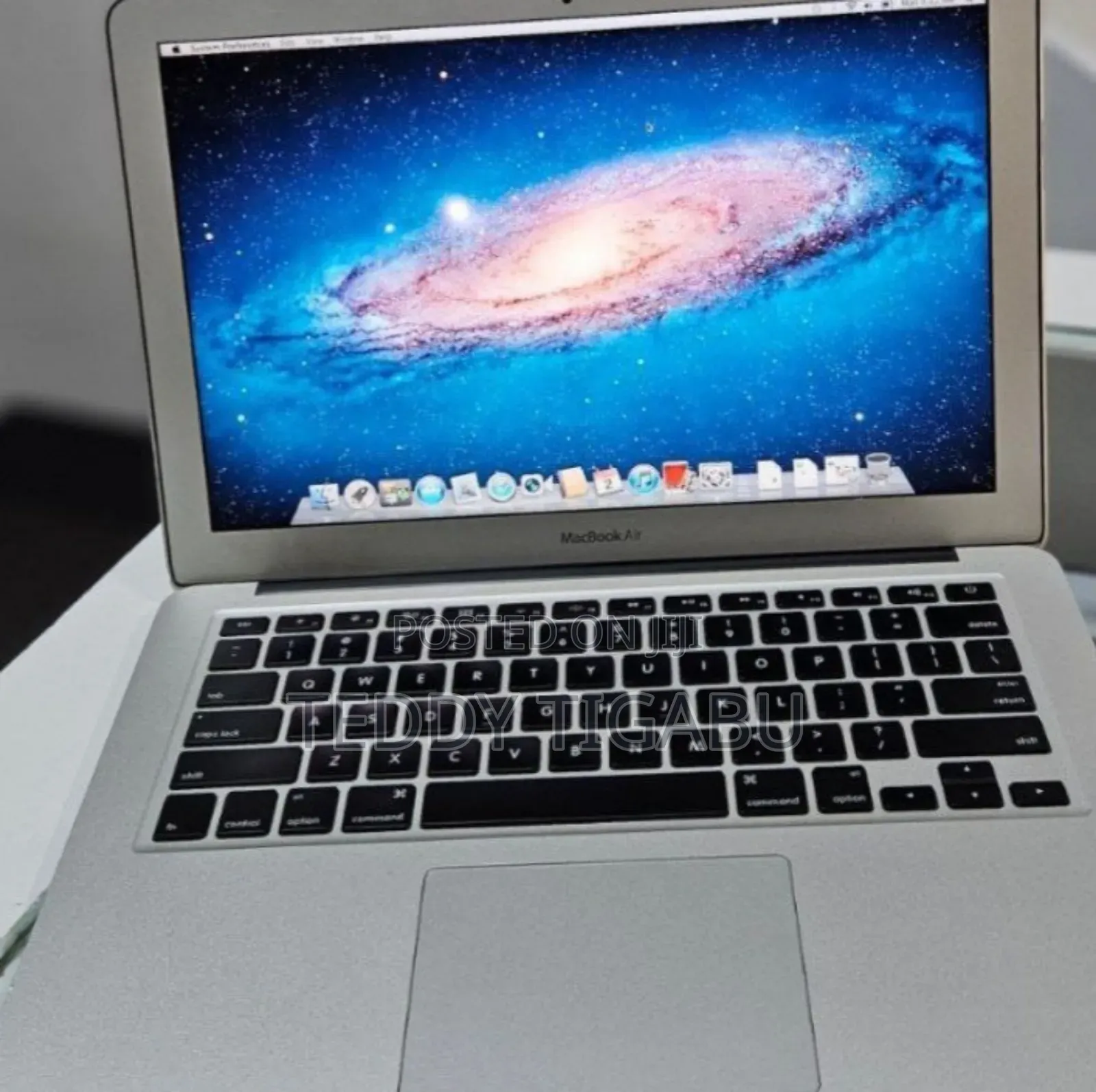 New Laptop Apple MacBook Air 2011 4GB Intel Core I5 SSD 128GB