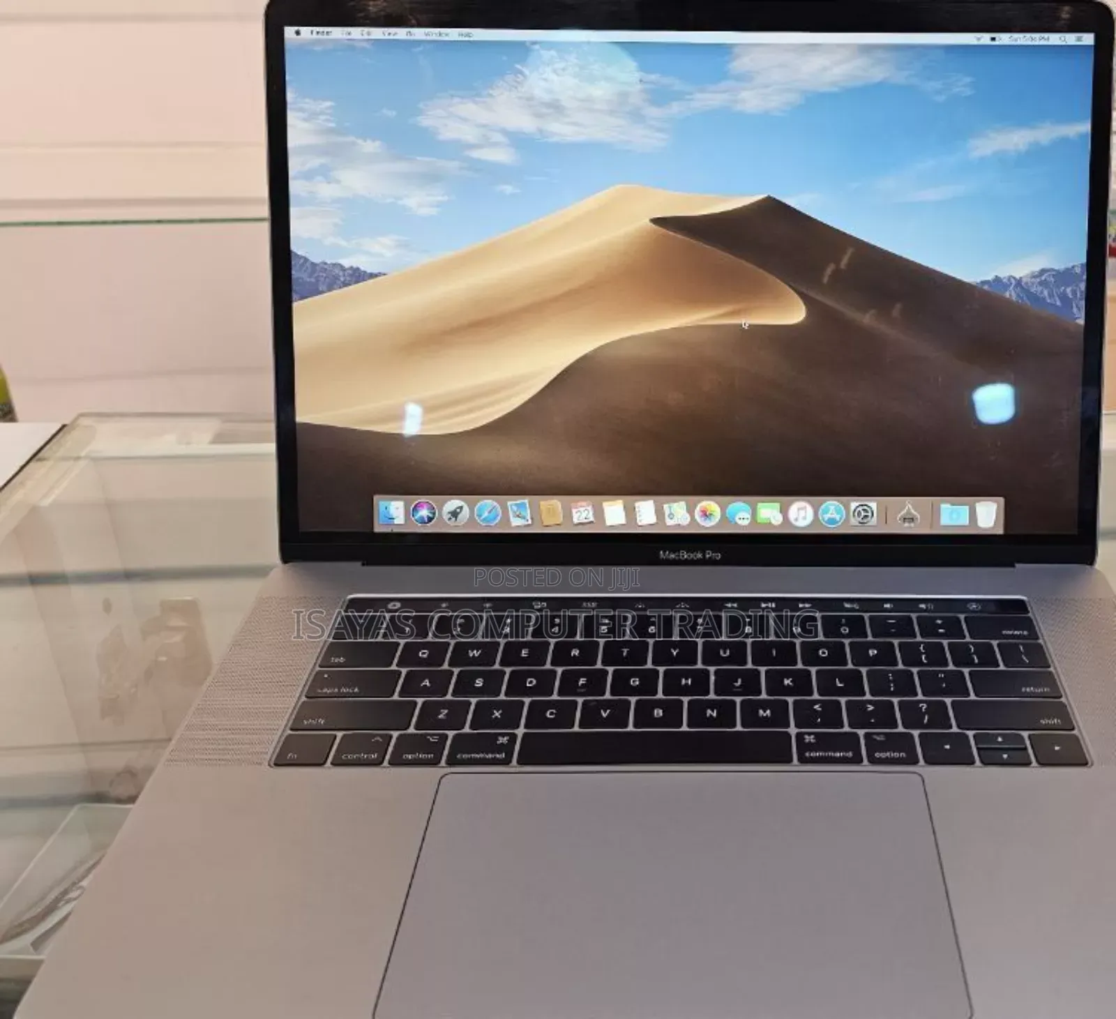 New Laptop Apple MacBook Pro 2017 16GB Intel Core I7 SSD 512GB