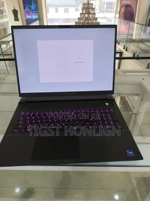 New Laptop Alienware M17x R2 32GB Intel Core I9 SSD 1T
