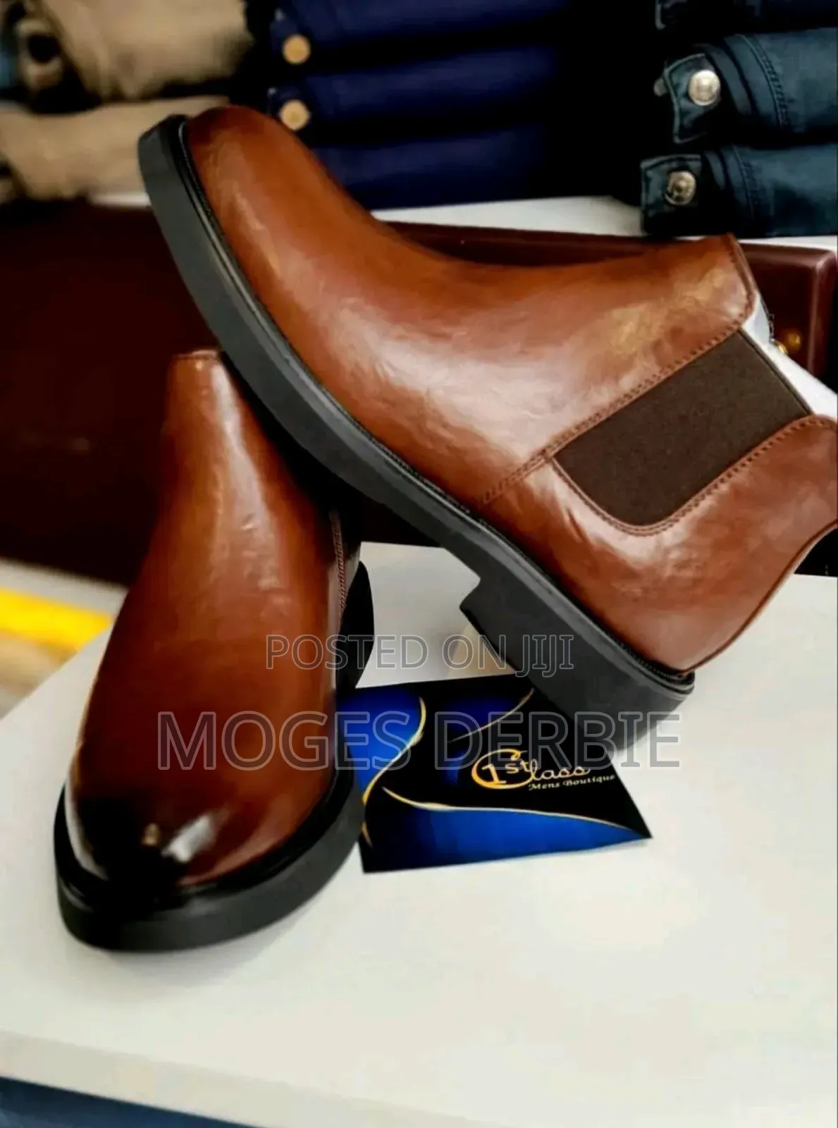 Elegant Leather Chelsea Boots Brown Color