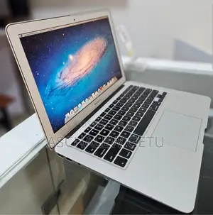 New Laptop Apple MacBook Air 2011 4GB Intel Core I5 SSD 128GB