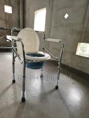 Photo - Toilet Chair只好commode Chair並且commode Chair前日commode Chair