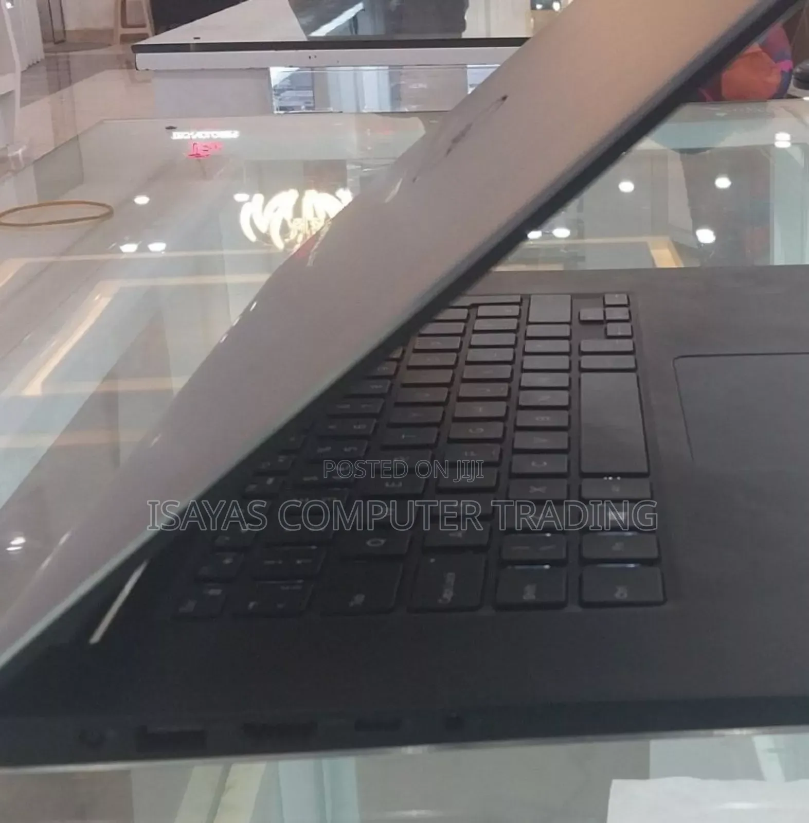 New Laptop Dell Precision 5540 16GB Intel Core I9 SSD 512GB