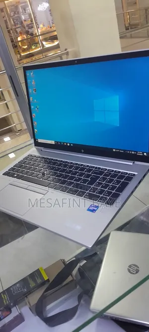 New Laptop HP EliteBook 840 G8 16GB Intel Core I7 SSD 512GB