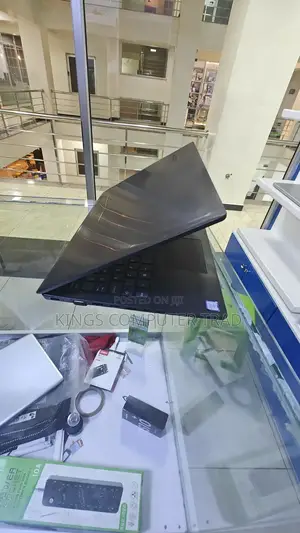 New Laptop Lenovo Chromebook C330 4GB Intel Core i3 HDD 500GB