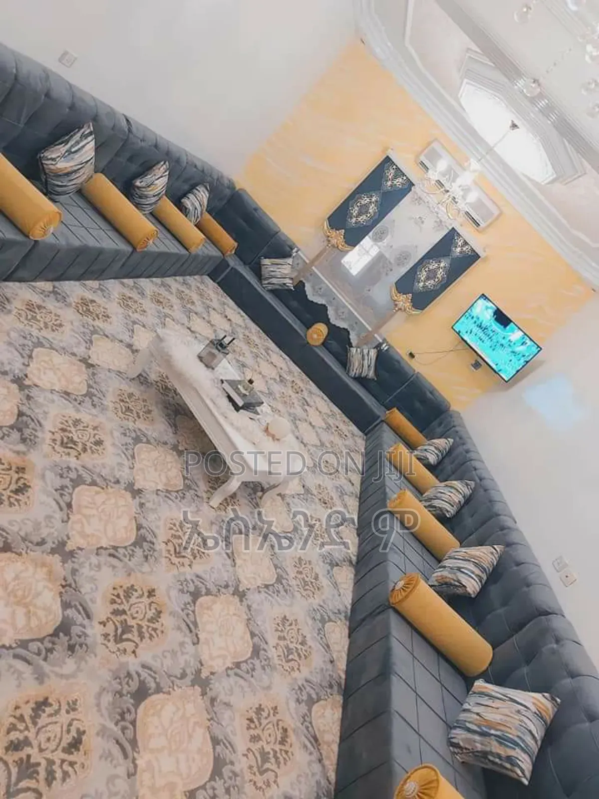 Full Saloon Arabian Mejles Design