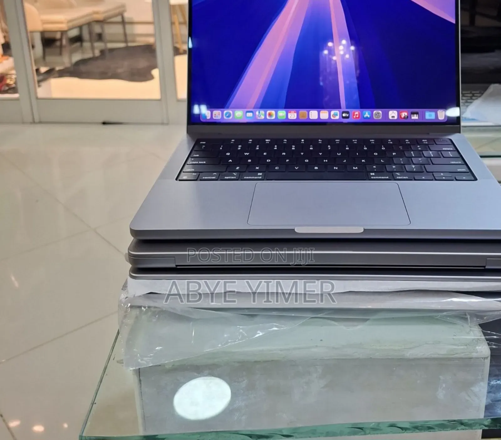 New Laptop Apple MacBook Pro M1 16GB Intel Core M SSD 1T