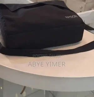 Brand New Epson Projector With Bag, Remote Model Name: