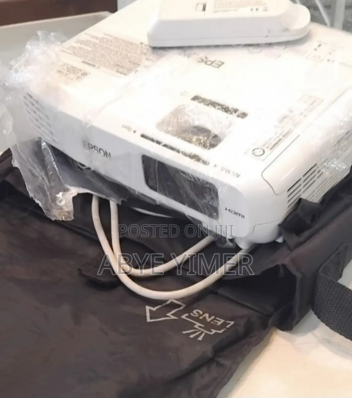 Brand New Epson Projector With Bag, Remote Model Name: