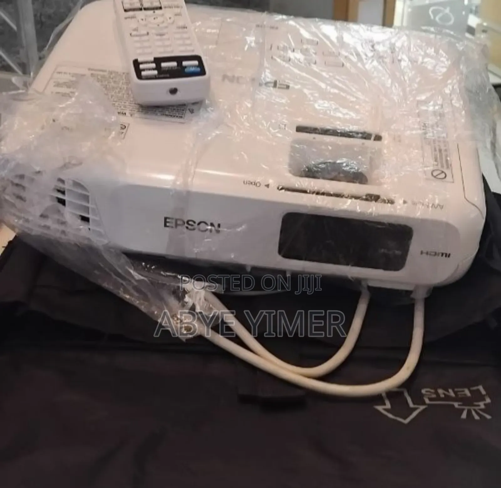 Brand New Epson Projector With Bag, Remote Model Name:
